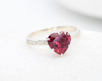 Anillo de corazón de rubí, anillo de corazón rojo, rubí creado, Día de la Madre, anillo de compromiso rojo, anillo de propuesta de corazón, regalo de aniversario, plata de ley 925