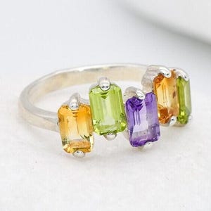 Ring zilver stokbrood, ring natuurlijke amethist, ring met meerdere stenen, ring met citrien stokbrood, ring natuurlijke peridoot, ring met meerdere edelstenen