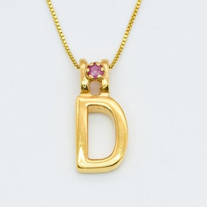 Colgante de oro con la letra D, rubí natural, collar con la inicial D, regalo de cumpleaños de julio, regalo con el nombre D, collar con la letra, dije personalizado, bañado en oro.