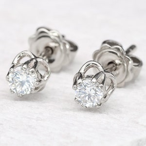 18K Gold Diamond Earrings, Real Diamond Earrings, Natural Diamond Studs, Anniversary Gift, Solid Gold Earrings, Bridal Earrings, 18K Gold