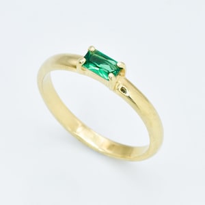 Gold Emerald Ring, Baguette Emerald Ring, Dainty Emerald Ring, Gold Emerald Band, Stackable Emerald Ring, May Birthstone Ring, Gold Ring