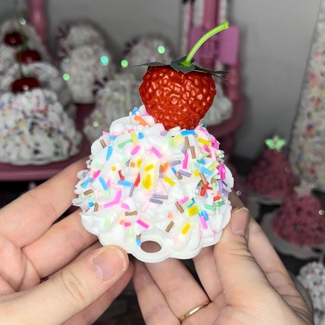Funfetti strawberry topper