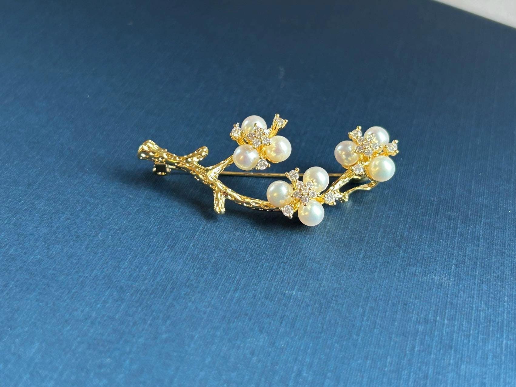 Broche Fleur En Laiton Doré Avec Perles Bleues (lapis Lazuli) - Bijou Vintage, Occasion