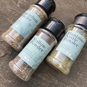 Dried Flower Powder: Tortoise & Reptile Food Topper