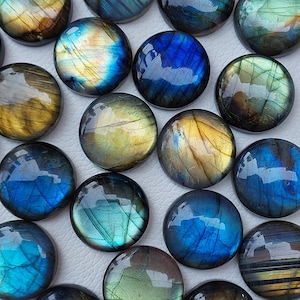 Ronde vorm labradoriet cabochons Natuurlijke labradoriet edelsteen cabochon in alleen ronde vormen voor uw ronde sieraden maken afbeelding 2