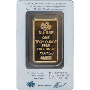 May include: A gold bar with the inscription "SUISSE ONE TROY OUNCE 999.9 FINE GOLD B137528" and the words "ESSAYEUR FONDEUR". The bar is in a clear plastic case with a white background. The certificate number, metal fineness, and metal weight are listed below the bar.