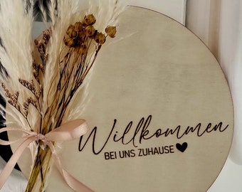 Holzschild Deko, Türschild mit Trockenblumen und Gravur (Willkommen, Hereinspaziert)