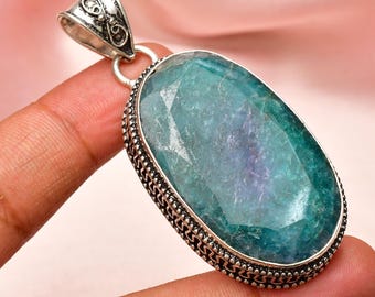 Handgemaakte smaragdgroene sterlingzilveren hanger, grote ovale boho-sieraden