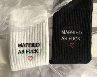 MARRIED AS FUCK Tennissocken als Hochzeitsgeschenk personalisierbar