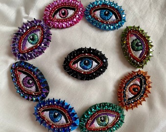 Charm Eye brooch pin, Evil eye jewellery, Evil eye brooch, Beaded Eye, handmade jewelry, minimalist, mothers day gift, easter