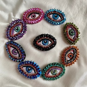Handmade Evil Eye Charm Brooch Pin - Beaded Minimalist Jewelry for Christmas & Mother&#39;s Day