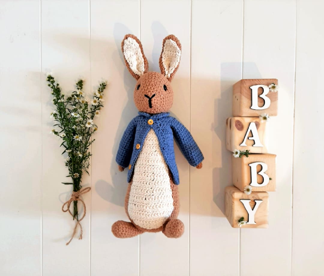Medium Peter Rabbit Crochet Pattern, Amigurumi Pattern, Amigurumi