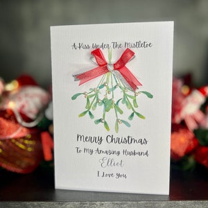 PERSONALIZED Emann-Weihnachtskarte, handgemachte Weihnachtskarte mit Organzaband & Perlen, Mistelzweig-Weihnachtskarte für Mann-personalisiert