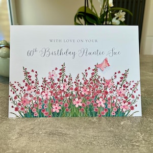 Personalisierte Geburtstagskarte, 60er, 70er Karte. Tante Geburtstagskarte, handgemachte Karte, personalisierte Karte, hübsche rosa Blumenkarte, jedes Alter, Name