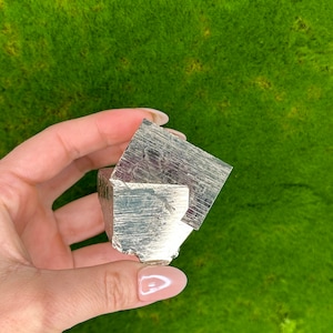Peruanische Pyrit Formation kubisch verwachsen aus der Huanzala Mine