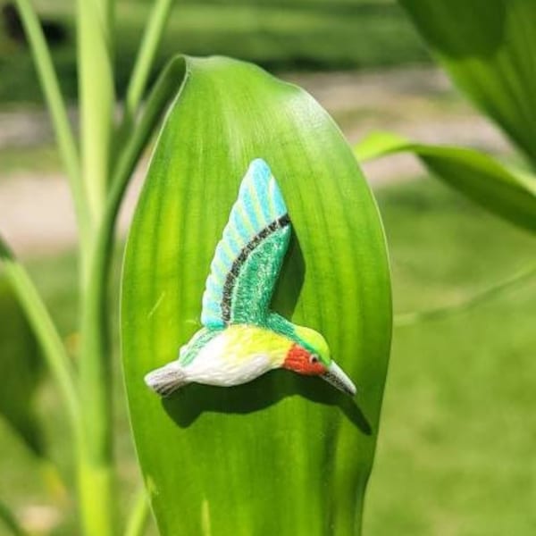 Hummingbird Bird plant safe magnet. For leafy plants. Sits on plant leaves secured by plant safe magnets. Plant accessories!