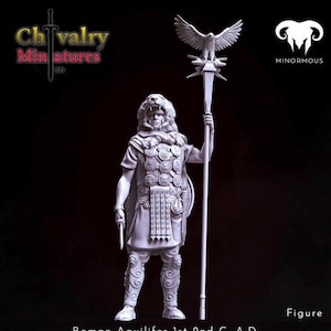 Figurine en résine d'un tigre romain (Aquilifer), pose décontractée, modèle historique de Minormous.