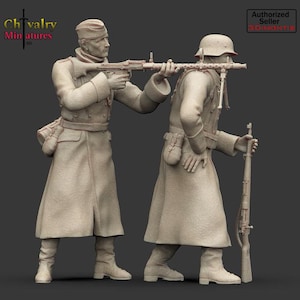 WW2, German Soldiers MG38 over shoulder x2 Resin Figure 1/35, 1/16 Historical Miniatures by 3Dimontis
