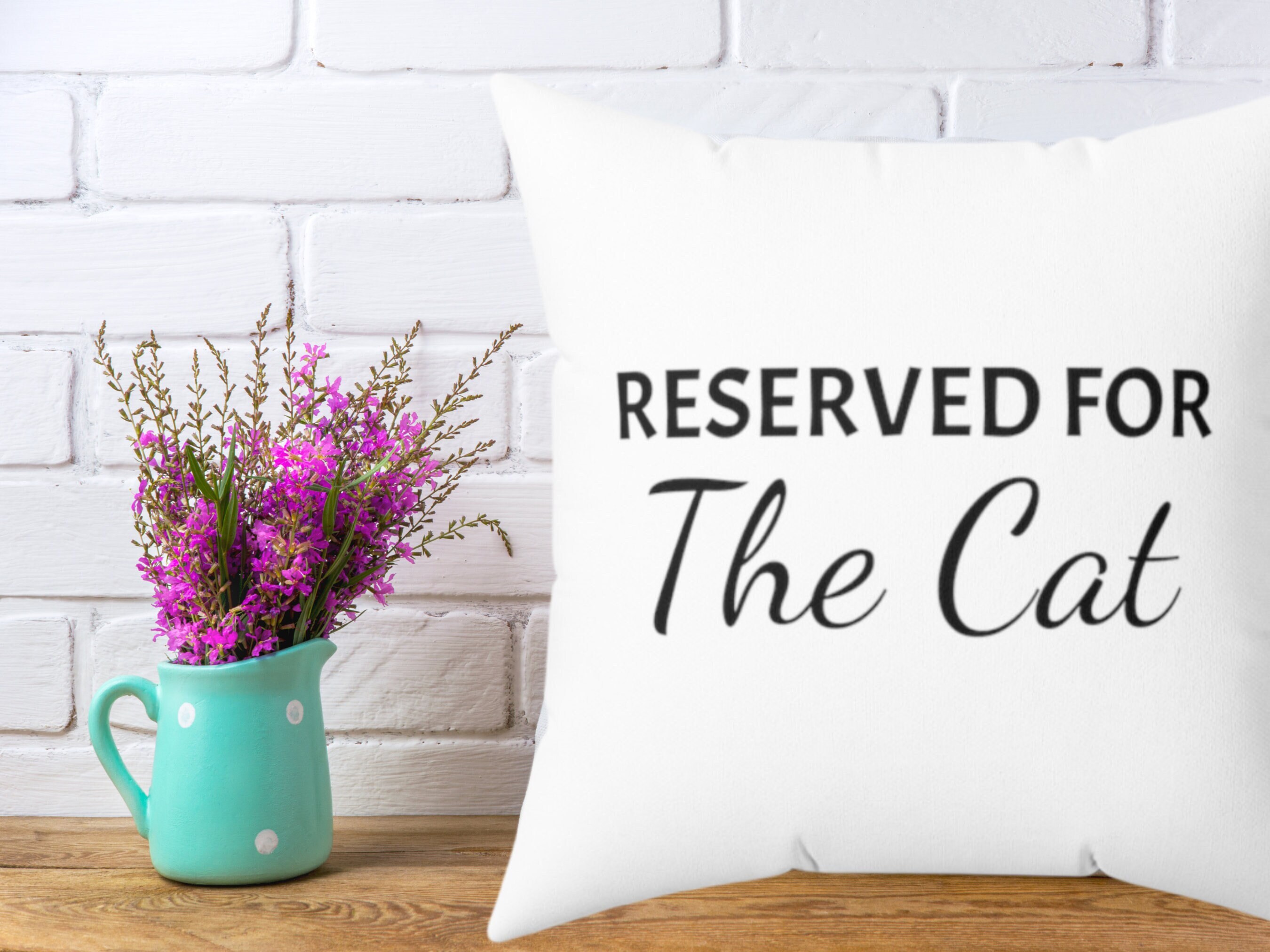 throw pillows with cats on them