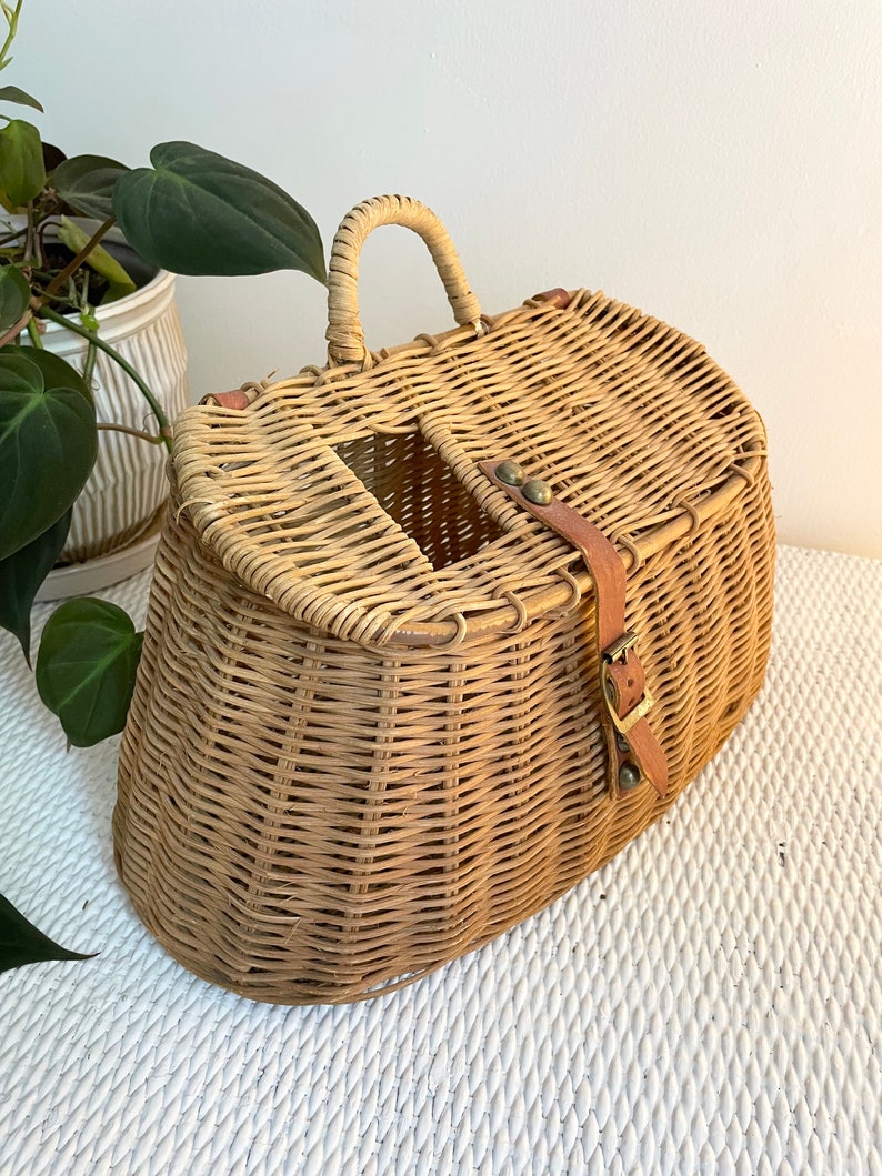 Vintage Wicker Fishing Creel Basket Rattan Etsy