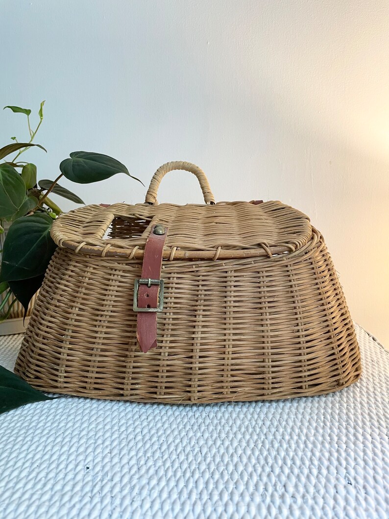Vintage Wicker Fishing Creel Basket Rattan Etsy
