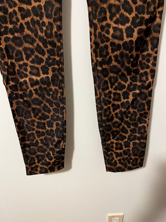 Leopard print leggings - image 3