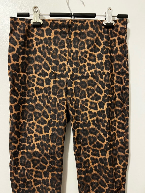 Leopard print leggings - image 2