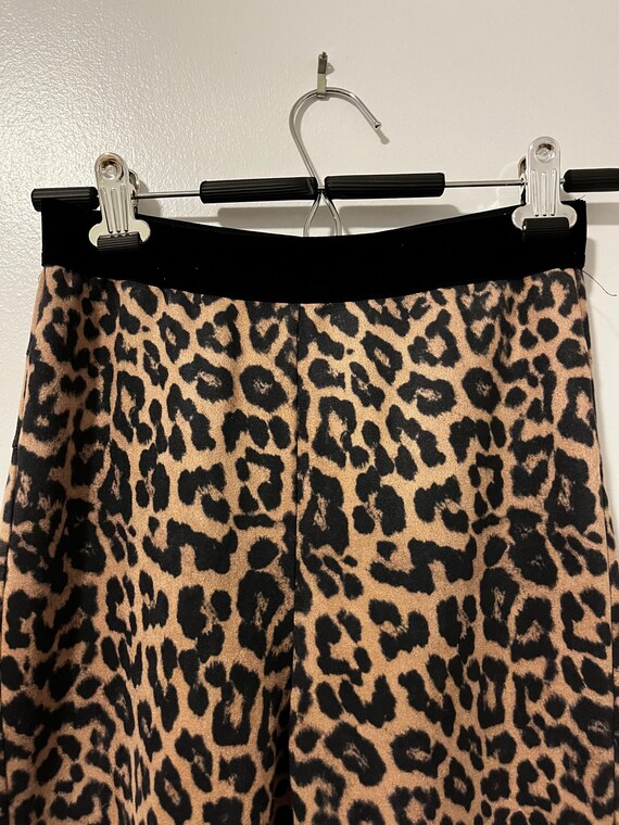 Leopard print leggings - image 2