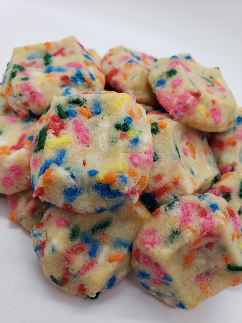 1 Pound Shortbread Cookies | Sprinkle Shortbread | Chocolate Chip ...
