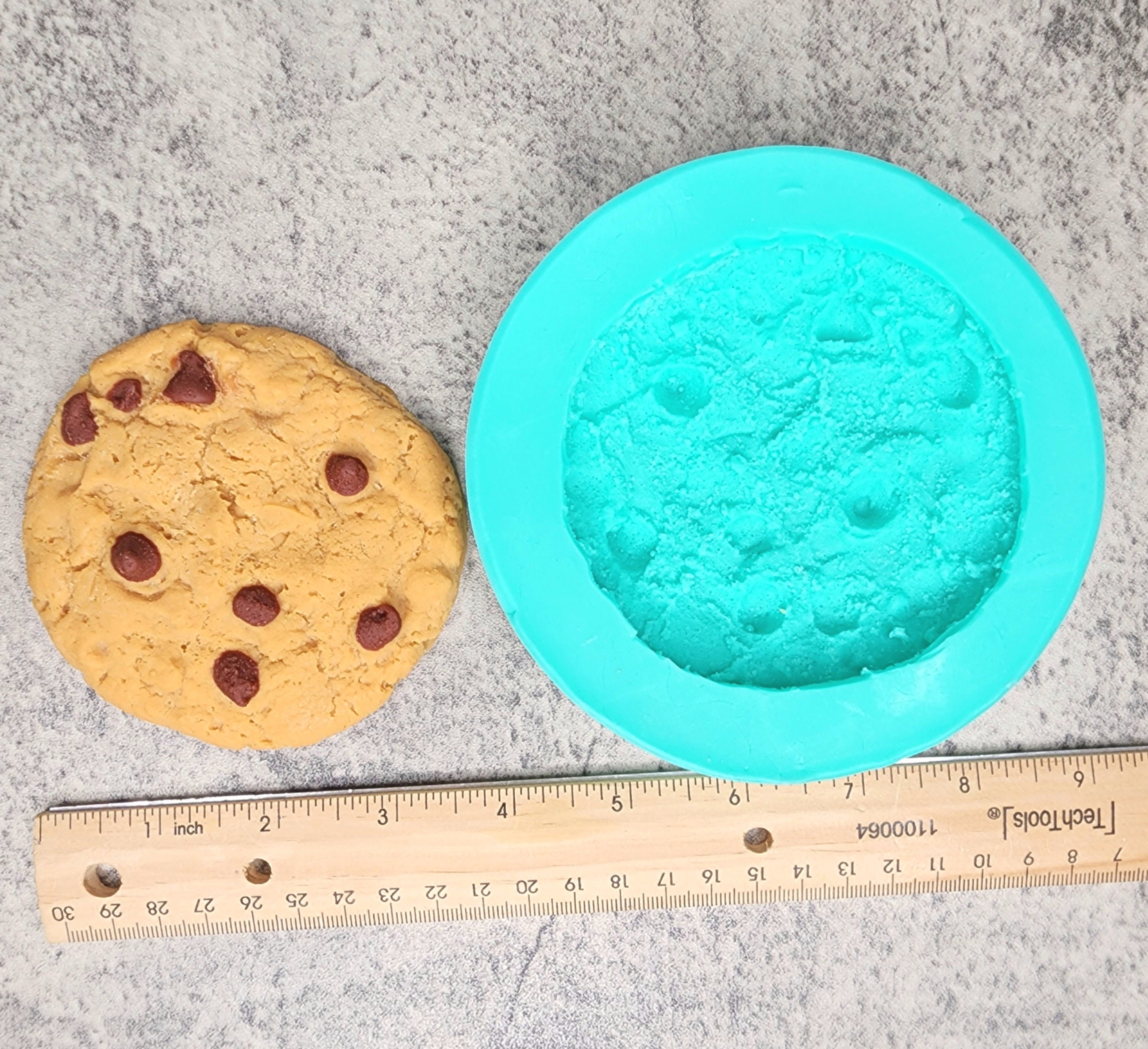 1pc sugar cookie and 1pc chocolate chips cookie Mold, Realistic Food Shape  For Soap Embeds, Candle Embeds, Wax Melts Silicone Mold