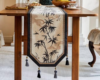 table runner 「流れ源氏」　帯リメイク 　銀彩　正絹 Silky Jaquard Oriental Table Runner, Chinese Style Brocade Floral
