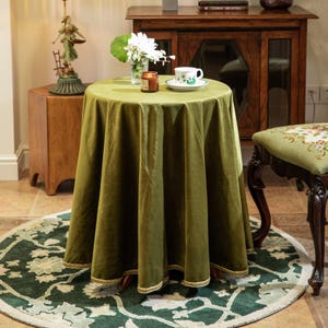 Pickle Green sammetsduk, Specialanpassad rund/fyrkantig/rektangulär duk, Fransad/flätad duk