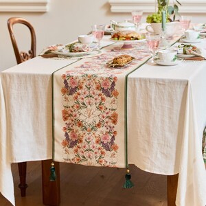 Blumenmuster Tischläufer mit Quasten, Französischer Landhaus Stil, Frühling Wohn Dekor, Handgemachter Tischläufer, Sondergröße, Housewarming Geschenk