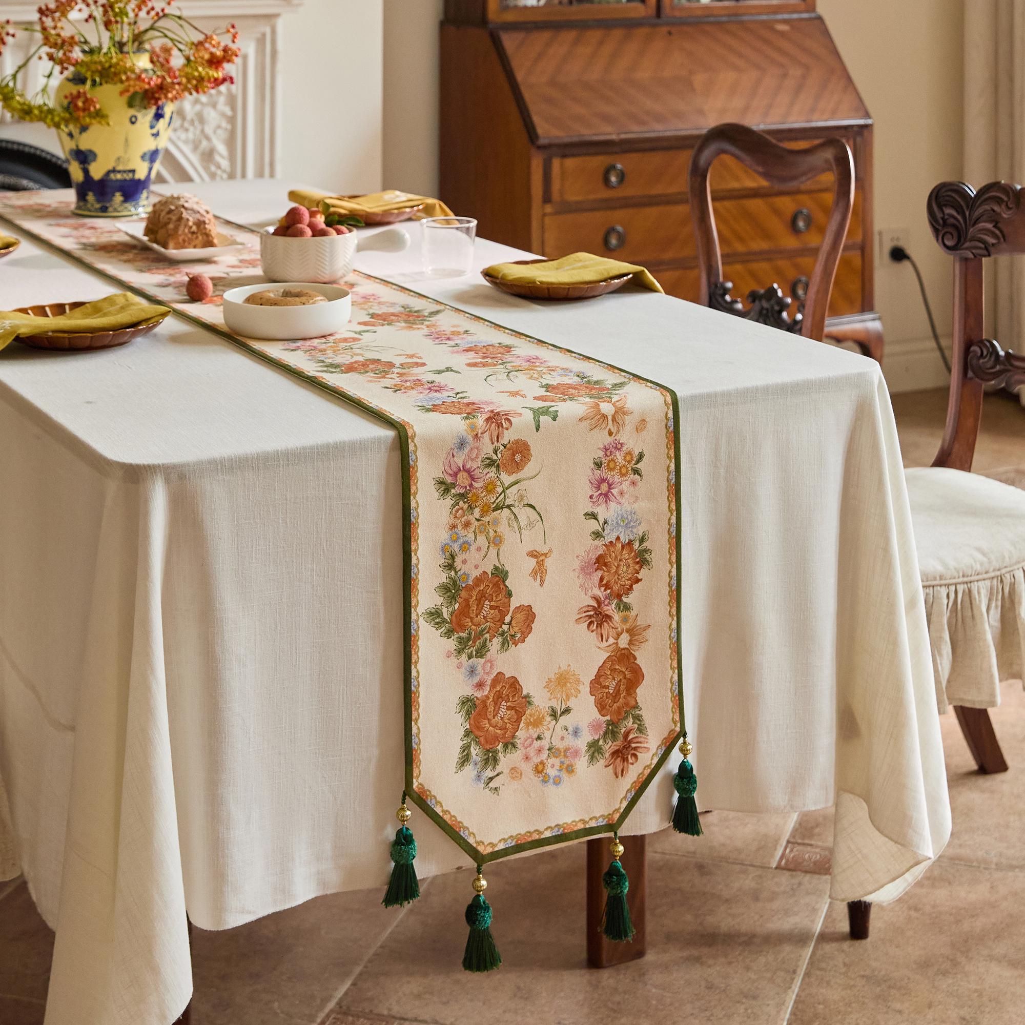 Autumn Dining Table Runner Inspiration: Cozy, Chic & Stylish Ideas