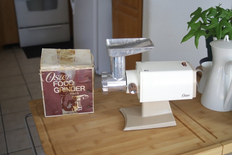 Oster Food Meat Grinder Model 480 Series E, With Extra Grinder Head and