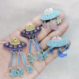 Acryl UFO Ruimteschip Ster Maan Charm Cartoon Alien Ruimtevaartuig Charms Hanger voor DIY Oorbel Ketting Sleutelhanger Sieraden Maken Accessoires: