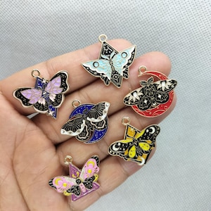 Charme en métal plaqué or émaillé Animal de bande dessinée pendentif à breloques papillon Bracelet bricolage boucle d'oreille collier porte-clés accessoires de fabrication de bijoux
