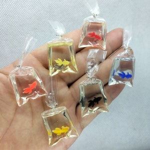 23*30*10mm Cartoon Dier Goudvis Charm Hars Waterzak Vis Charms Hanger voor DIY Oorbel Sieraden Maken Accessoires Materiaal