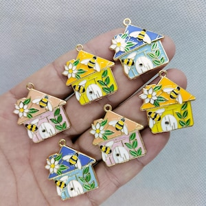 28*30 mm Colgante de casa de esmalte dorado con forma de abeja de dibujos animados, colgante para pulsera, pendientes, collar, llavero, accesorios para hacer joyas, 10 30 piezas