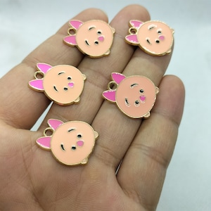 18*21 mm Emalia Cartoon Charm Animal Rabbit Charms Wisiorek do Bransoletki DIY Kolczyki Naszyjnik Breloczek Biżuteria Making Akcesoria 10 30 szt