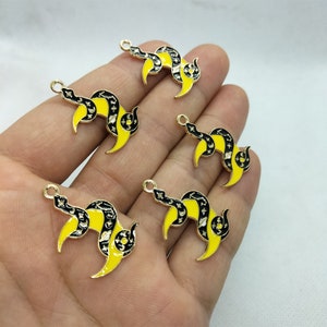 Enamel Snake Charm: Cartoon Animal Pendant for Jewelry Making