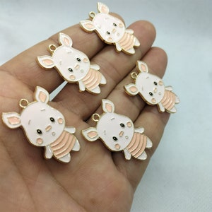 18 * 28 mm Metal Esmalte Animal Charm Oro Dibujos animados Cerdo Charms Colgante para pulsera DIY Pendiente Collar Llavero Accesorios de joyería 10 30 piezas