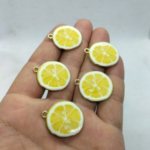22*26mm Gold Metal Enamel Charm Fruit Lemon Charms Pendant for Bracelet DIY Earring Necklace Key Chain Jewelry Accessories 10 30 Pcs