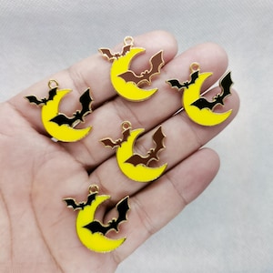 25*25mm Halloween Vleermuis Charm Emaille Cartoon Dier Maan Charms Hanger voor DIY Oorbel Ketting Sleutelhanger Sieraden maken Accessoires 10 30 stks