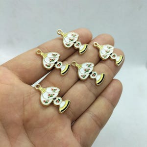 15*26 mm Cartoon Metal Enamel Charm Vergulde Tafellamp Charms Hanger voor Armband DIY Oorbel Ketting Sleutelhanger Accessoires 10 30 Pcs