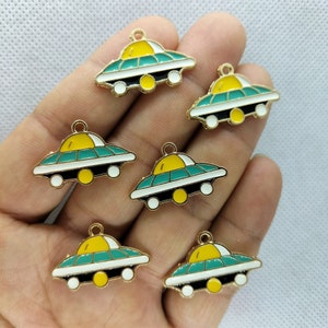16*27mm Enamel UFO Charm Cartoon Spaceship Charms Pendant for DIY Earring Bracelet Necklace Key Chain Jewelry Making  10 30 Pcs