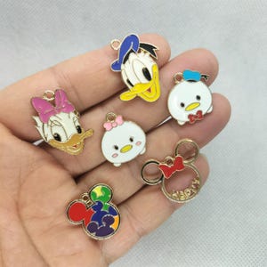 Gold Metal Enamel Charm Cartoon Charms Hanger voor Armband DIY Earring Ketting Sleutelhanger Sieraden Accessoires Maken Bevindingen Supply: