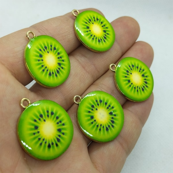 23 * 26mm Or Fruits Émail Charme Kiwi Charms Pendentif pour Bracelet DIY Boucle d’oreille Collier Porte-clés Bijoux Fabrication Accessoires 10 30 Pcs