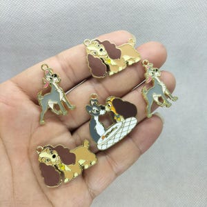 Pendentif à breloques en métal émaillé pour chien dessin animé chiot pour bracelet bricolage boucle d'oreille collier porte-clés faisant des accessoires 10 30 pièces
