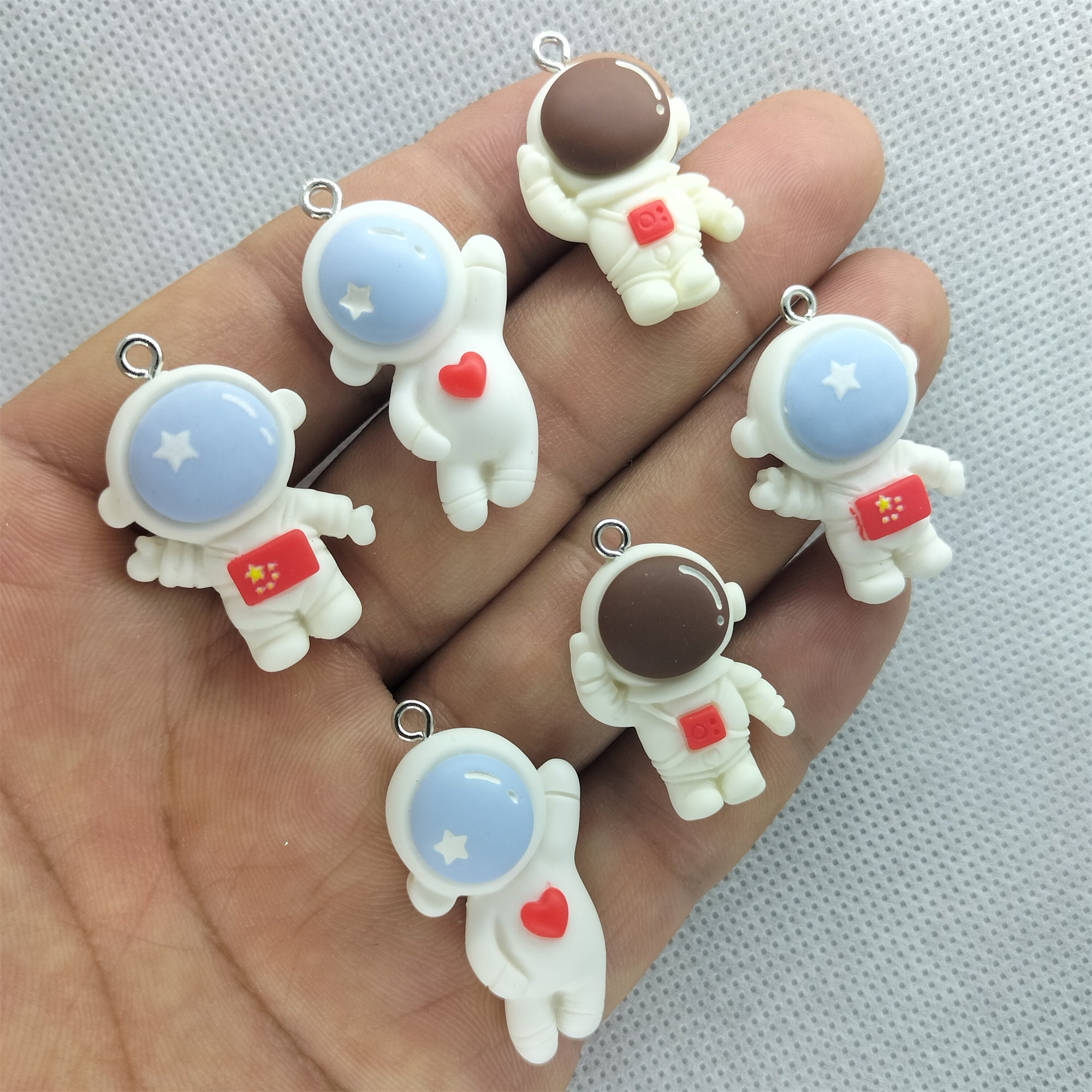 10pcs/Lot 22*25mm Donuts Food Charms 3D Resin Keychain Charms for Jewelry  Making DIY Handmade Accessories Jewlery Findings